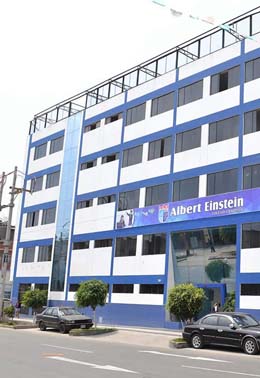 Fachada del Colegio sede Breña